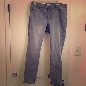 Old navy women’s super skinny jeans size 14